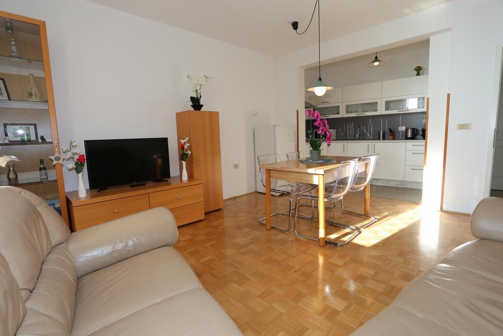 Allure Apartments بيران المظهر الخارجي الصورة